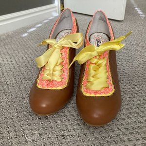 Never Worn Poetic Licence Retro Pumps